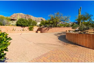 7401 N Cobblestone Road, Tucson, AZ 85718 - Photo 6