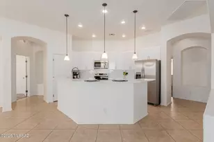 12576 N Gentle Rain Dr, Marana, AZ 85658 - Photo 18