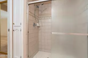 531 S Paseo La Rueda Cir, Green Valley, AZ 85614 - Photo 24