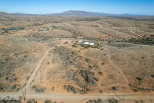 13520 W Universal Ranch Rd, Arivaca, AZ 85601 - Photo 46