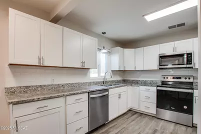 4241 E 5th Street, Tucson, AZ 85711 - Photo 14