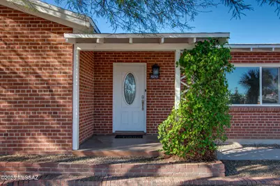 4241 E 5th Street, Tucson, AZ 85711 - Photo 2