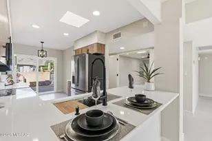 5412 N Arroyo Grande Cir, Tucson, AZ 85718 - Photo 8