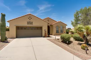 779 N Lukeville Dr, Green Valley, AZ 85614 - Photo 4