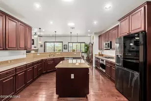 11049 E Carved Tree Ct, Tucson, AZ 85749 - Photo 12