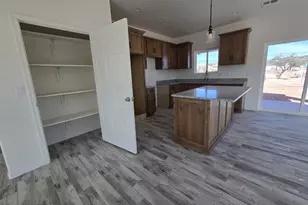 284 Via Italia, Rio Rico, AZ 85648 - Photo 6