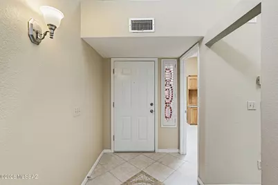 8614 E Pembrook Drive, Tucson, AZ 85715 - Photo 10