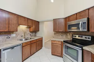 8614 E Pembrook Dr, Tucson, AZ 85715 - Photo 16