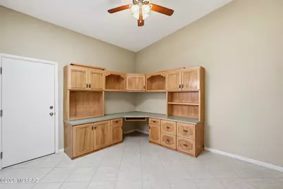 8614 E Pembrook Drive, Tucson, AZ 85715 - Photo 12