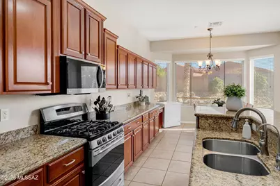 9529 S Camino Adamada, Vail, AZ 85641 - Photo 12