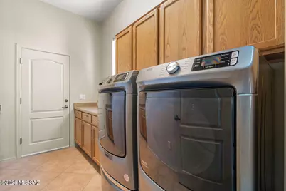 2020 W Cactus Run Drive, Green Valley, AZ 85622 - Photo 16