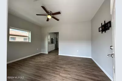 1330 N Tyndall Avenue, Tucson, AZ 85719 - Photo 2