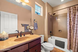 2227 E Apache Springs Ln, Green Valley, AZ 85614 - Photo 22