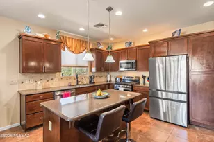 2227 E Apache Springs Ln, Green Valley, AZ 85614 - Photo 12