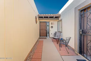 1117 W Camino Sagasta, Green Valley, AZ 85622 - Photo 4