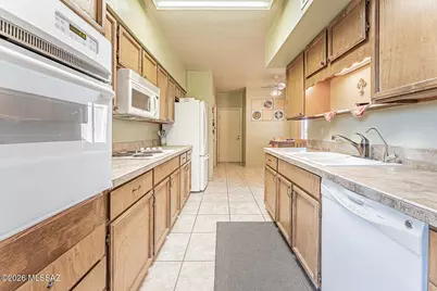 1117 W Camino Sagasta, Green Valley, AZ 85622 - Photo 18