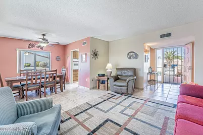 1117 W Camino Sagasta, Green Valley, AZ 85622 - Photo 12