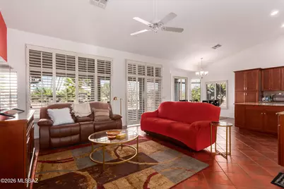 2587 E Dome Court, Green Valley, AZ 85614 - Photo 6