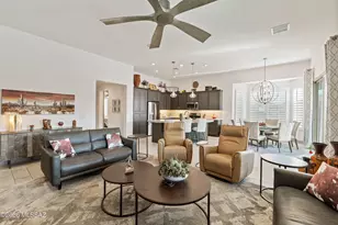 1438 E Golden Rock Wy, Green Valley, AZ 85614 - Photo 14