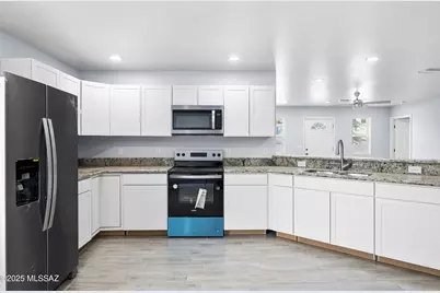 124 S Richmond Drive, Vail, AZ 85641 - Photo 10