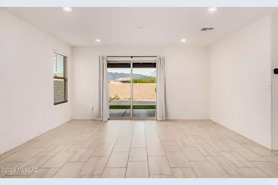 4433 S Sunrise Bluff Way, Tucson, AZ 85730 - Photo 4