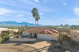 1023 W Placita Inocente, Green Valley, AZ 85614 - Photo 2