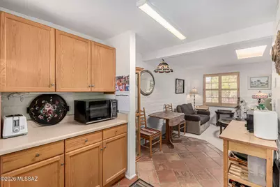 364 S Paseo Lobo #D, Green Valley, AZ 85614 - Photo 12