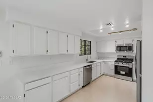 1551 E Deer Shadow Ln, Tucson, AZ 85737 - Photo 12
