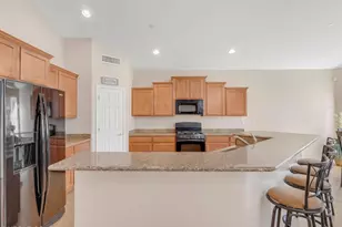 8541 N Crosswater Loop, Tucson, AZ 85743 - Photo 2