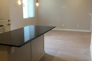 1747 E 10th St, Tucson, AZ 85719 - Photo 2