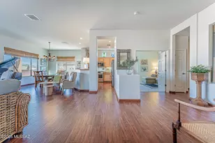 976 W Tenniel Dr, Green Valley, AZ 85614 - Photo 8