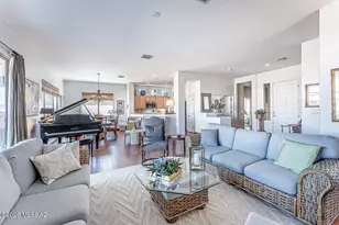 976 W Tenniel Dr, Green Valley, AZ 85614 - Photo 10