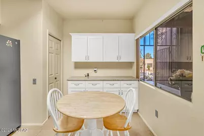 1525 W VÃ­a Del Jarrito, Green Valley, AZ 85622 - Photo 16