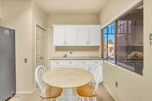 1525 W VÃ­a Del Jarrito, Green Valley, AZ 85622 - Photo 16