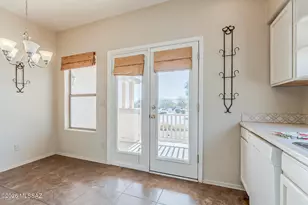 2525 N Camino Reloj, Green Valley, AZ 85614 - Photo 8