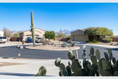 12761 N Gentle Rain Drive, Marana, AZ 85658 - Photo 36