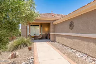 13575 N Holly Grape Dr, Marana, AZ 85658 - Photo 2