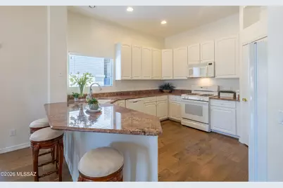 13575 N Holly Grape Drive, Marana, AZ 85658 - Photo 10