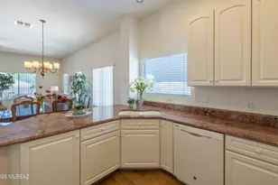 13575 N Holly Grape Dr, Marana, AZ 85658 - Photo 14