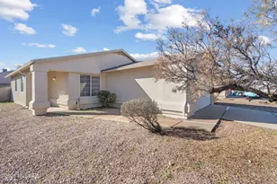 8986 E Weyburn Dr, Tucson, AZ 85730 - Photo 2