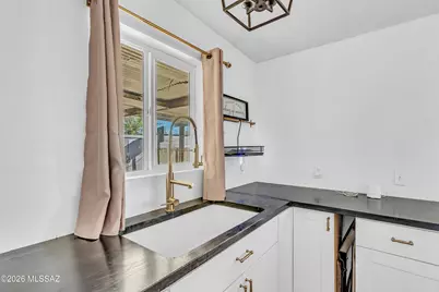 2201 S March Place, Tucson, AZ 85713 - Photo 18