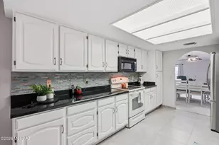 1040 W Camino del Pato, Green Valley, AZ 85622 - Photo 14