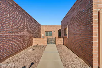 1040 W Camino Del Pato, Green Valley, AZ 85622 - Photo 4