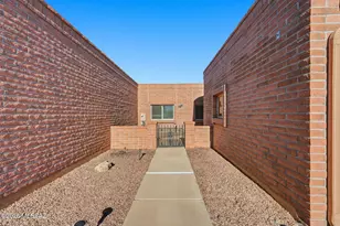 1040 W Camino del Pato, Green Valley, AZ 85622 - Photo 4