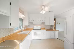 145 W Pinon Dr, Green Valley, AZ 85614 - Photo 8