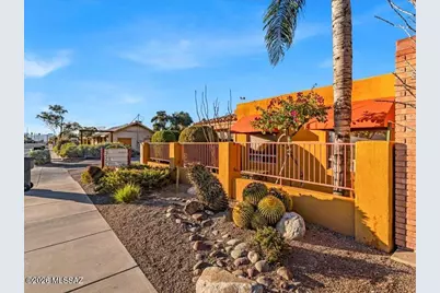 2559 E Fort Lowell Road, Tucson, AZ 85716 - Photo 2