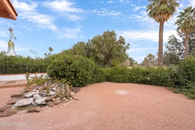 107 E Los Arcos, Green Valley, AZ 85614 - Photo 24