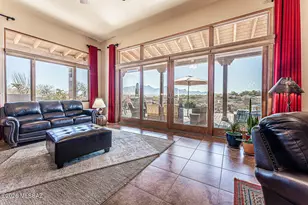 1995 S Via Ventana A La Montana, Green Valley, AZ 85622 - Photo 2