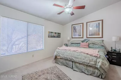 2240 S Quail Hollow Drive, Tucson, AZ 85710 - Photo 24