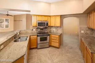 12998 N Ocotillo Point Pl, Marana, AZ 85658 - Photo 6